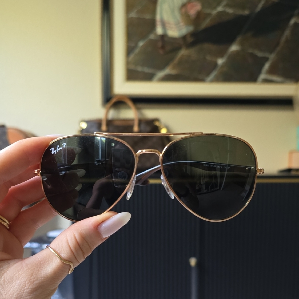 Ray-Ban Gold Frame Aviator Sunglasses with Dark Lenses